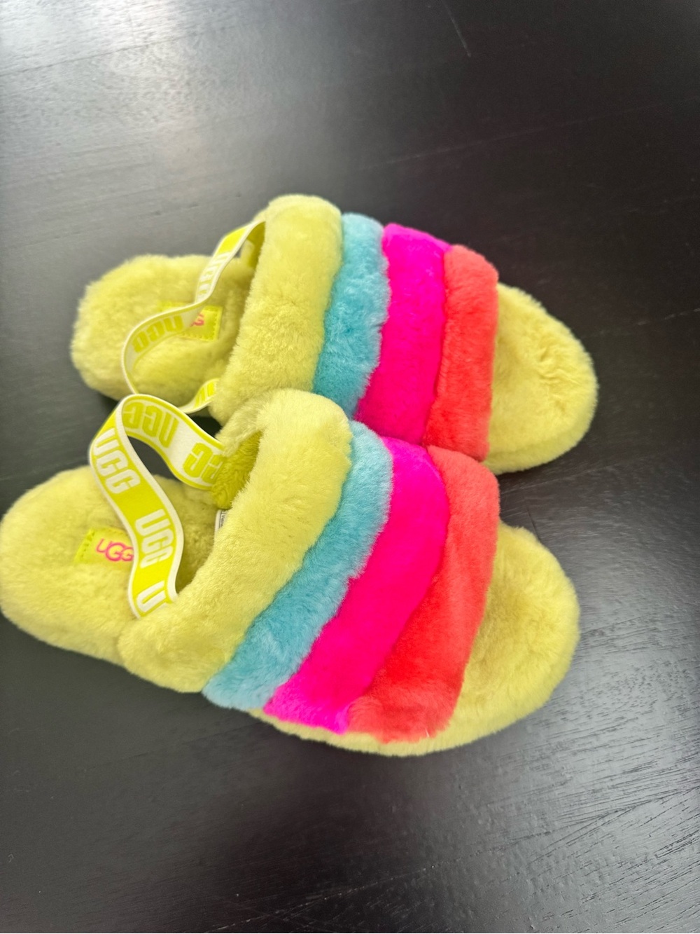 NWOT UGG fluff slide slippers